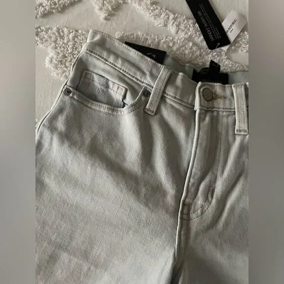 Banana Republic Wide-Leg Crop Jean - Picture 7 of 16